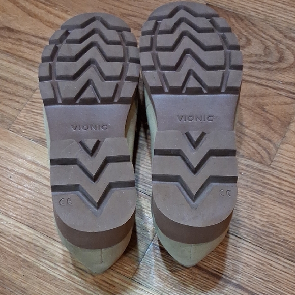 Vionic Women's Beige Suede Loafers - Picture 3 of 5